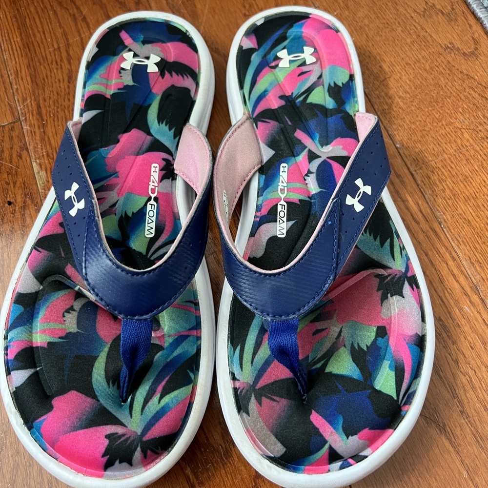 Under Armor flip flops